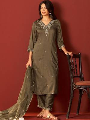Women Ethnic Motifs Embroidered Regular Sequinned Kurta with Trousers & Dupatta 5