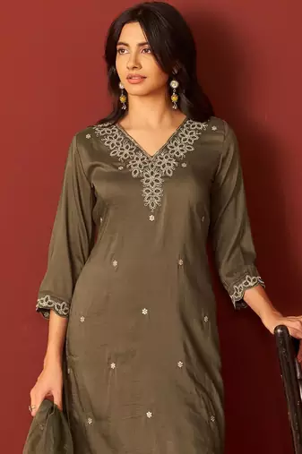 Women Ethnic Motifs Embroidered Regular Sequinned Kurta with Trousers & Dupatta