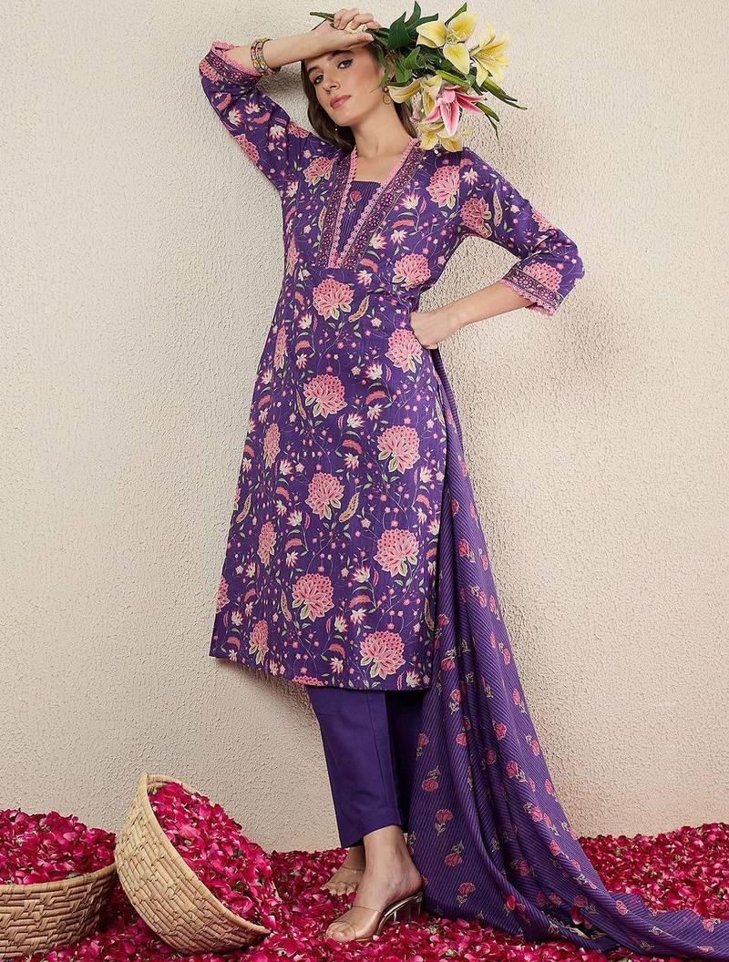 Women Floral Printed Cotton Kurta with Trousers & Dupatta