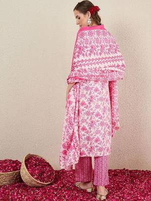 Women Floral Printed Kurta with Trousers & Dupatta 5