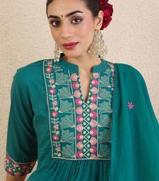 Floral Embroidered Thread Work Pure Cotton Kurta with Trousers & Dupatta