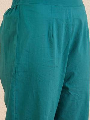 Floral Embroidered Thread Work Pure Cotton Kurta with Trousers & Dupatta 3