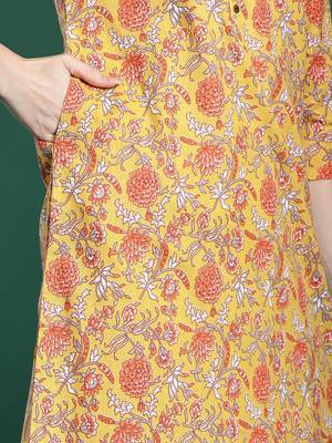 Floral Printed Pure Cotton Kurta with Trousers & With Dupatta 8