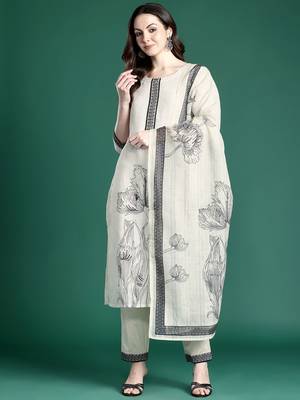 Floral Printed Linen Kurta with Trousers & Dupatta 5