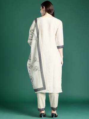 Floral Printed Linen Kurta with Trousers & Dupatta 7