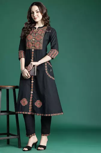 Ethnic Motifs Printed Pure Cotton Kurta with Trousers