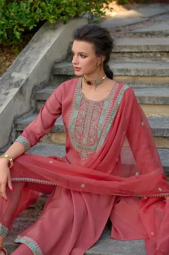 Ethnic Motifs Yoke Design Straight Kurta with Trousers & Dupatta