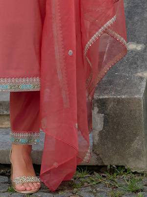 Ethnic Motifs Yoke Design Straight Kurta with Trousers & Dupatta 7