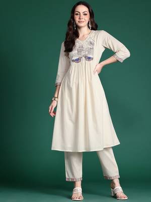Embroidered Panelled Thread Work Kurta with Trousers 1