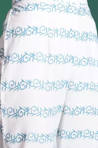 Floral Printed Pure Cotton Kurta With Trousers & Dupatta