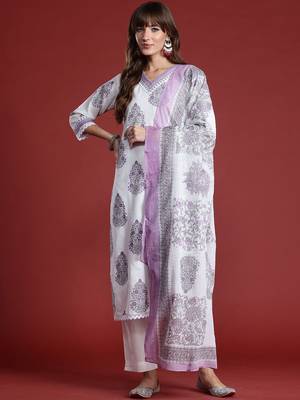 Floral Printed Sequinned V-Neck Pure Cotton Kurta with Trousers & Dupatta 6