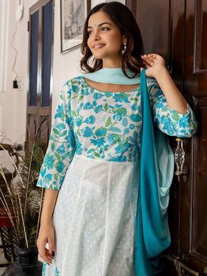 Women Floral Printed Regular Pure Cotton Kurta with Trousers & With Dupatta 2