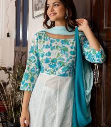 Women Floral Printed Regular Pure Cotton Kurta with Trousers & With Dupatta