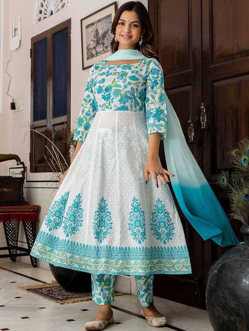 Women Floral Printed Regular Pure Cotton Kurta with Trousers & With Dupatta