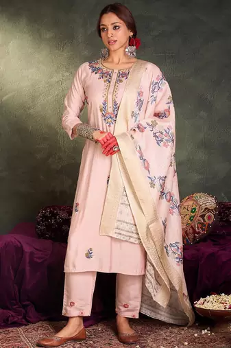 Floral Embroidered Thread Work Straight Kurta With Trousers And Dupatta