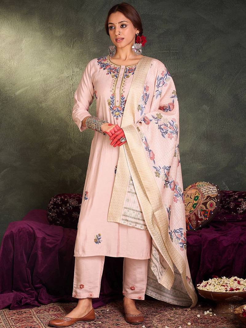 Floral Embroidered Thread Work Straight Kurta With Trousers And Dupatta