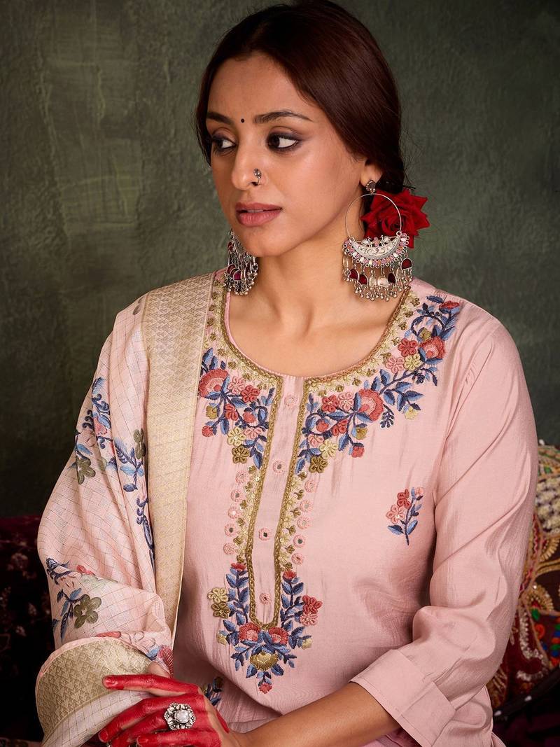 Floral Embroidered Thread Work Straight Kurta With Trousers And Dupatta