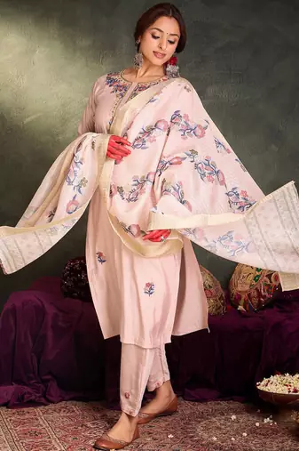 Floral Embroidered Thread Work Straight Kurta With Trousers And Dupatta
