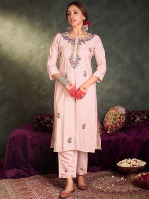 Floral Embroidered Thread Work Straight Kurta With Trousers And Dupatta 7