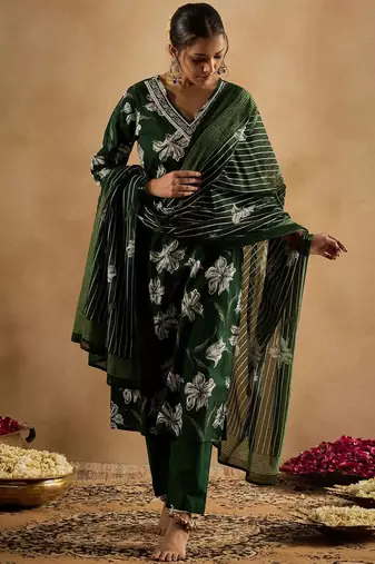 Floral Printed V-Neck Pure Cotton Straight Kurta With Trouser & Dupatta