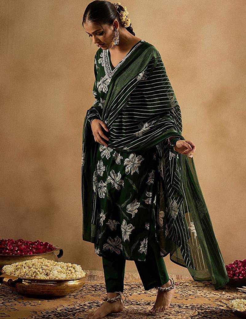 Floral Printed V-Neck Pure Cotton Straight Kurta With Trouser & Dupatta