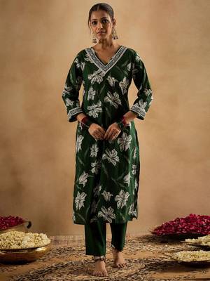 Floral Printed V-Neck Pure Cotton Straight Kurta With Trouser & Dupatta 6