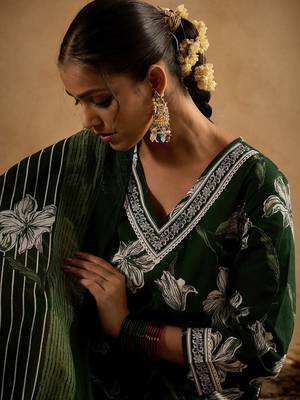 Floral Printed V-Neck Pure Cotton Straight Kurta With Trouser & Dupatta 7