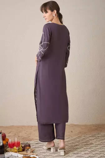 Women Floral Embroidered Regular Thread Work Kurta with Palazzos