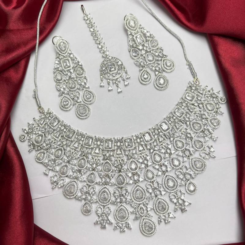Luxury CZ Bridal Choker Necklace Set, Indian Wedding Jewelry, Crystal Earrings Maang Tikka