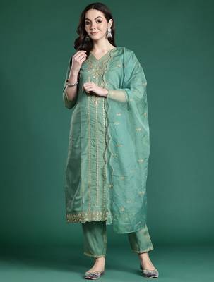 Ethnic Motifs Embroidered Gotta Patti Kurta with Trousers & Dupatta 1
