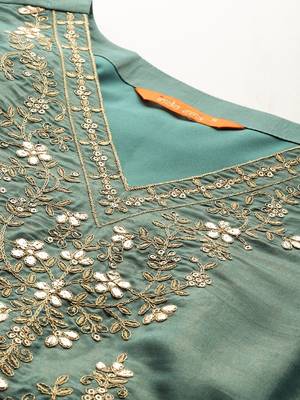 Ethnic Motifs Embroidered Gotta Patti Kurta with Trousers & Dupatta 2