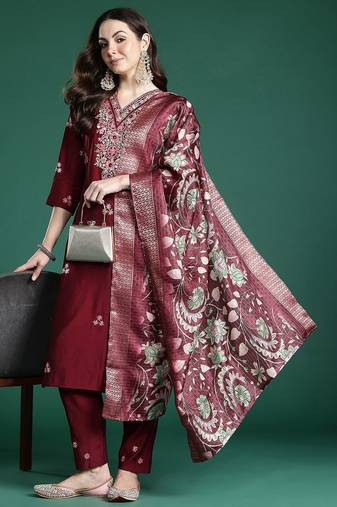 Women Floral Embroidered Thread Work Kurta With Trousers & Dupatta