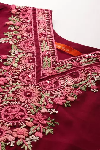 Women Floral Embroidered Thread Work Kurta With Trousers & Dupatta