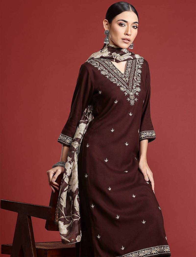 Ethnic Motifs Embroidered Thread Work Kurta with Salwar & With Dupatta