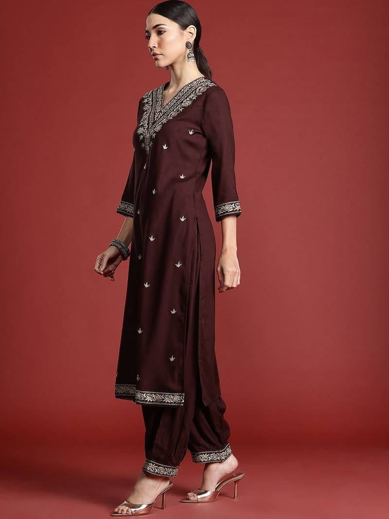 Ethnic Motifs Embroidered Thread Work Kurta with Salwar & With Dupatta