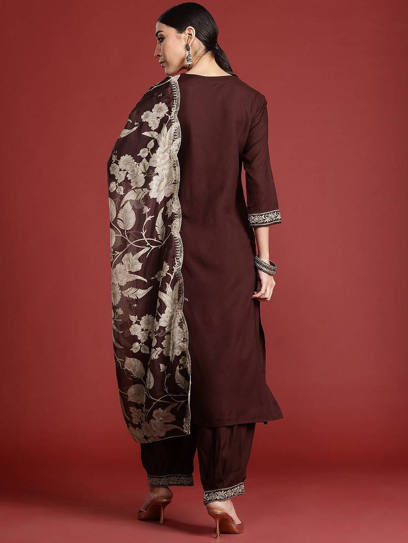 Ethnic Motifs Embroidered Thread Work Kurta with Salwar & With Dupatta
