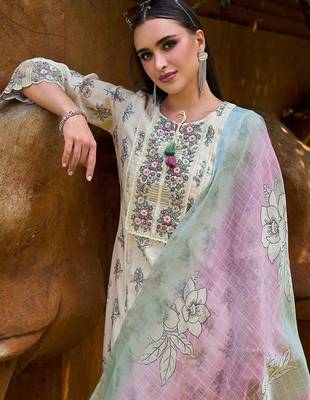 women floral printed regular thread work  cotton kurta with trousers & with dupatta 2