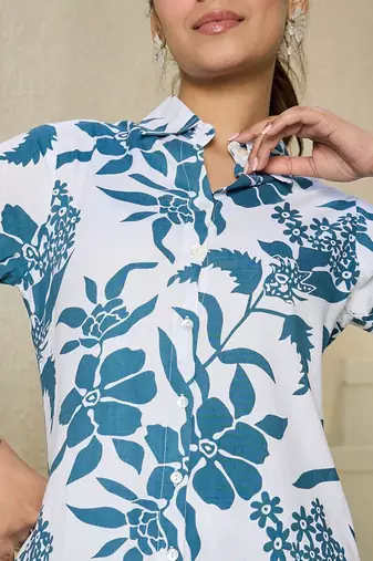 Floral Printed Shirt Collar Kurta With Trousers