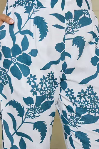 Floral Printed Shirt Collar Kurta With Trousers