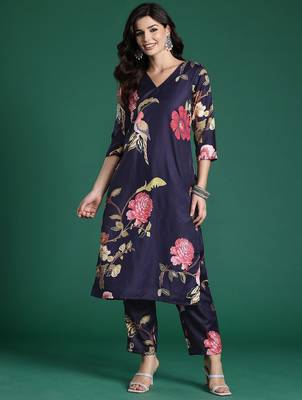 Women Floral Printed Kurta with Trousers 1