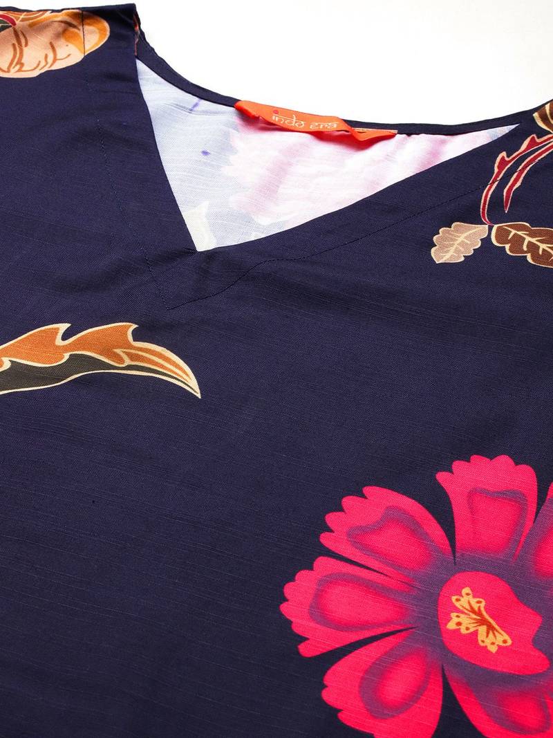 Women Floral Printed Kurta with Trousers