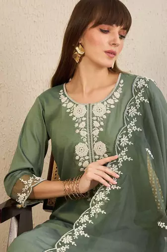 Floral Embroidered Straight Kurta With Trousers & Dupatta