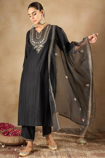 Women Ethnic Motifs Embroidered Regular Liva Kurta with Trousers & With Dupatta