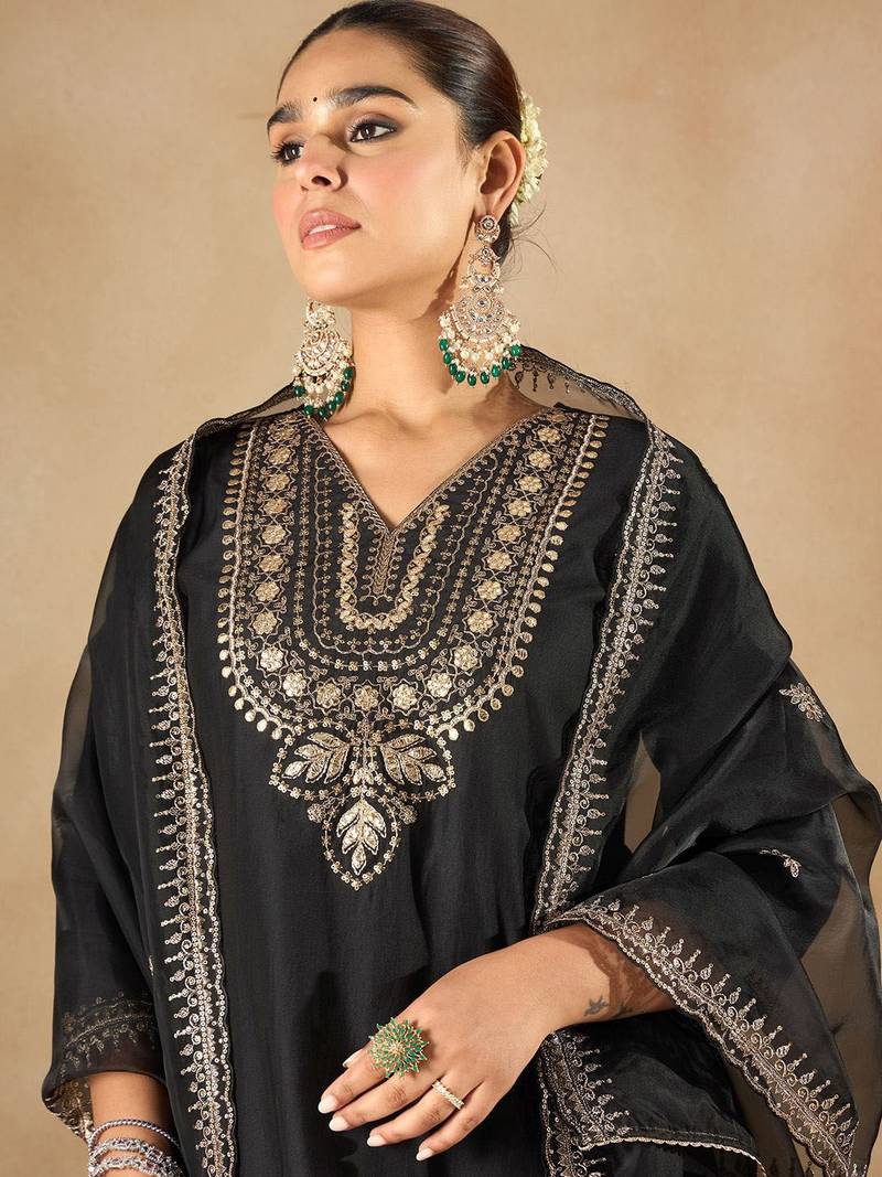 Women Ethnic Motifs Embroidered Regular Liva Kurta with Trousers & With Dupatta