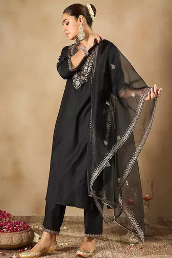 Women Ethnic Motifs Embroidered Regular Liva Kurta with Trousers & With Dupatta