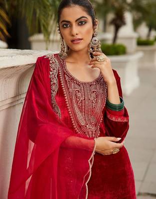 Women Ethnic Motifs Embroidered Regular Sequinned Velvet Kurta with Trousers & With Dupatta 2