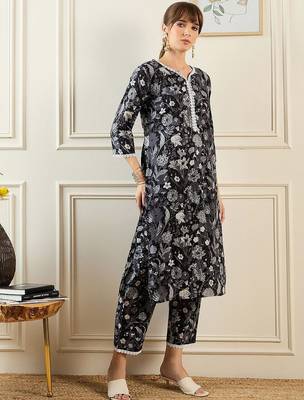 Women Floral Printed Regular Pure Cotton Kurta with Trousers 4