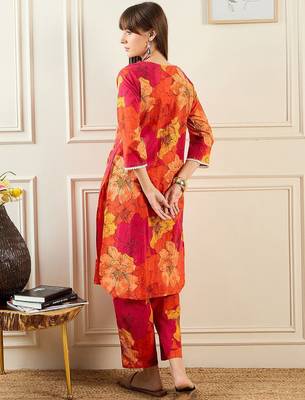 Floral Printed V-Neck Pure Cotton Straight Kurta With Trousers 5