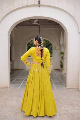 Parrot Green Roman Attractive Chaniya Choli (Free Size Stitched) 4