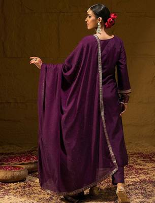 Burgundy Geometric Embroidered Jacquard Weave Kurta with Trousers & Dupatta 3